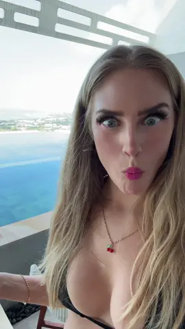 Cookies make me happy…can you tell?  #blonde #cookies #Foodie #travel 