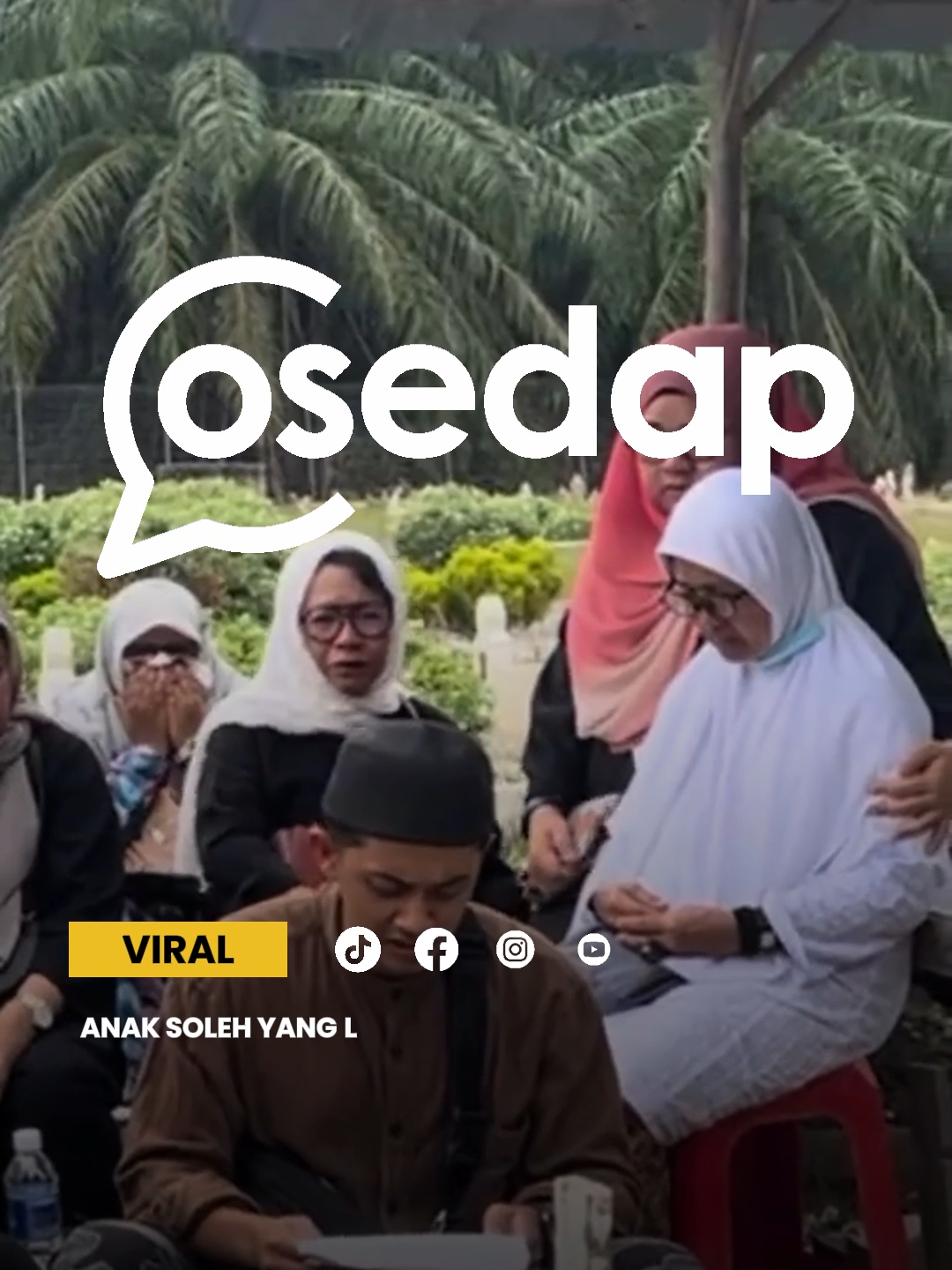 Kehilangan seorang ibu adalah saat yang paling sukar dalam hidup seseorang. Kisah Taufiq, yang baru kehilangan ibunya, Sarifah Saibani, baru-baru ini, telah menjadi viral di media sosial. Jom baca artikel penuh di website Osedap! Tekan link dekat bio sekarang! Sumber : @mstaronlineofficial | Instagram Untuk kredit atau apa2 berkaitan kontent, boleh terus DM ye 🥰 #osedapdotcom #viraltiktok #foryoupage #sarifahsaibani #taufiq #talkin