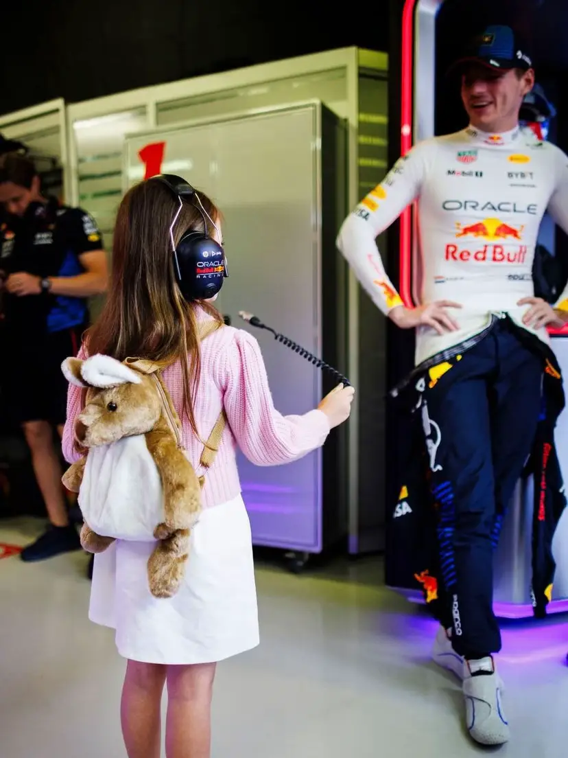 Penelope’s first time at an F1 track since she was a newborn, hopefully next time she’ll get to see Max win❤️ #maxverstappen #verstappen #mv1 #mv33 #supermax #f1 #formula1 #formule1 #formel1 #formulaone #f1drivers #f1fans 