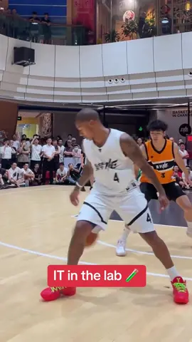 IT don’t even look like he’s trying 🤣 @cnhoopers 