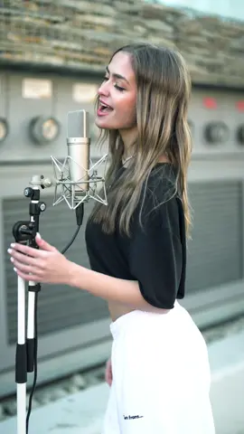 Iuliana Beregoi - Небеса ( cover Валерий Меладзе )☁️👼🏼 • • #iulianaberegoi #livecover #feelthevibe #musicmagic #vocaltalent #coversong #viralmusic #livemusic #russiansong