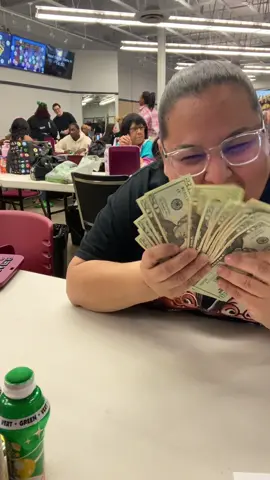 Love playing machines! $1000 split on my favorite double action! 🤑 #bingo 