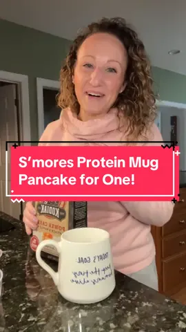 Protein pancake in a mug for breakfast! I mean…. Who doesn’t love a quick, yummy meal?? @KodiakCakes 