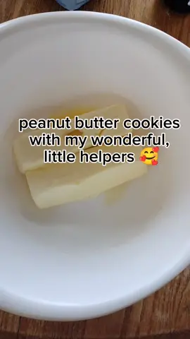 I love when my little ones help 🥰#fyp #cookies #kidscooking 