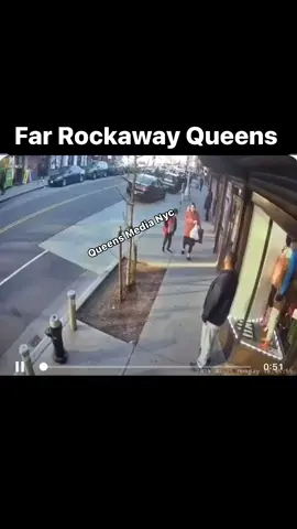 Posted @withregram • @queensmedia_intern2 Another angle …where a #nypd officer lost his life in #Queens #Nyc🗽 #jonathandiller #news #cctv #newyorkers #ripchinx #farrock #6thboro 