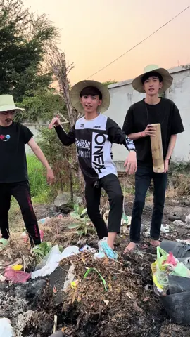 Zombie ស្រុកខ្មែរពុតៗ🤣 _____________________ #សាប៊ូពពុះស្វិត🌻🌻💥 @CEO Miss sunflower Brand 