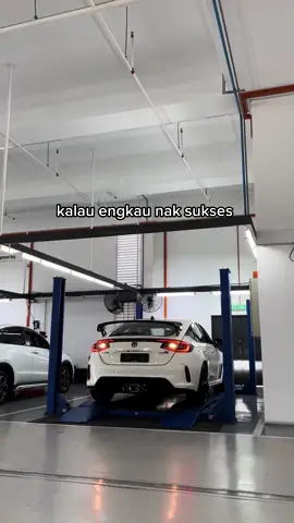 Fl5 #new #malaysiaspec #typer Montly RM4k with 10% depo 9 years. 