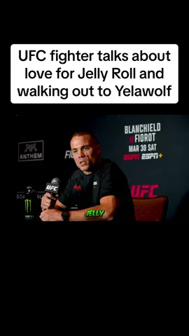 Clarksville Tennessee’s Nate Landwehr shows love to Jelly Roll and talks using Yelawolf’s “You and Me” as his walkout. #jellyroll #yelawolf #UFC 