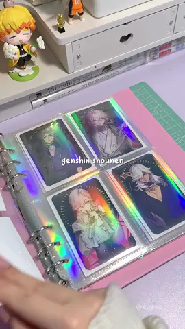 bé traiiii 🥹 #GenshinImpact#unboxing#card#xiaogenshinimpact#kaedeharakazuha#kazuha#scaramouche#wanderer#cyno#unboxing#xuhuong#viral#fyp#fypシ 