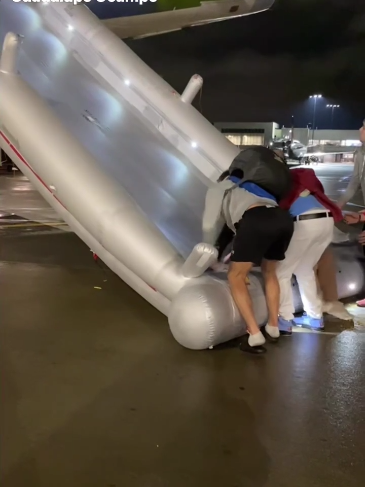 1 injured after passengers evacuate Frontier Airlines flight 1759 due to 'strong odor' on aircraft at Charlotte, airline says | Chaotic video from one of the passengers shows a chaotic scene as people went down the slide. Flight 1759 was scheduled to depart from Charlotte Douglas International Airport to Orlando, Florida on Thursday evening. #news #fyp #frontier #planeevacuation