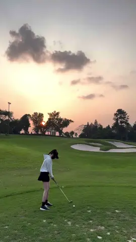 Quần áo chỉnh chu Thêm anh là đủ 😉 ••••••••••••••••#golf #trend #xuhuong #hottrend #golftiktok 