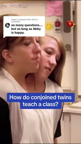 Replying to @Sergio Ruiz-Soto Conjoined twins Abby and Brittany show how they teach the classroom in the reality show. Twin Abby is now MARRIED as she secretly tied the knot to her veteran boyfriend Josh Bowling. 🎥  ORIGIN #conjoinedtwins #abbyandbrittany #wedding #twins #sisters 