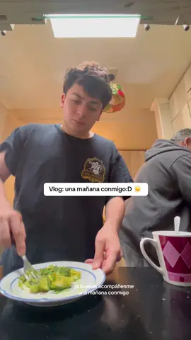 ya perdon lo indecente de este vlog pero en ved no tenia ganas de hacer nada y ademas el dia esta para quedarse acostado xd sepan perdonar!!!! #parati #fyp #foryou 