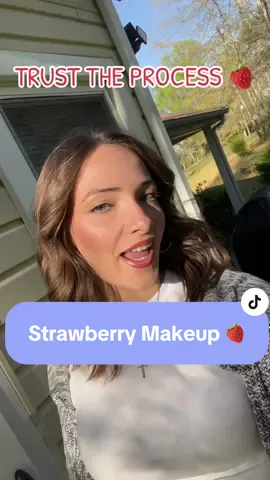 Some strawberry makeup today 🍓 super quick application cause ya girl was in a rush  #strawberry #strawberrymakeup #tutorials #makeup #blush #grwm #strawberrymakeuptutorial 
