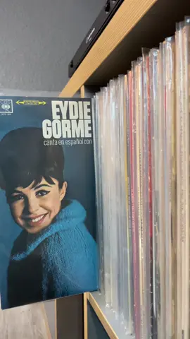 Eydie Gorme canta en español con Los Panchos. (1964) Cancion: Y… . . Otro disco que es uno de mis favoritos de mi colecion. Un disco lleno de boleros romanticos. . #eydiegorme #lospanchos #boleros #vinilos #musicaenvinilo #colecciondevinilos #vinylrecord #vinyltok #vinylcheck #colecionista #recordcollection #vinylcommunity #viniloslatinos #romanticas #parati #fyp 