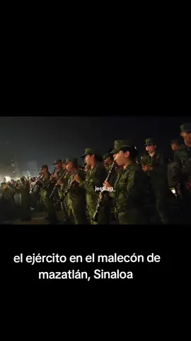 el ejército en mazatlán Sinaloa #noalagentrificacion #banda #sinaloa #mazatlan #sinaloa🍅 #polemica #fypシ #fyp #bailes #parati #ejercito #sinaloense #gentrification 