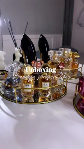 Unboxing das bandejas mais linda da Shopee para organizar meus perfumes  na penteadeira. #organize #organization #bandejadeperfumes #shopee #aesthetics #aestheticvideos 