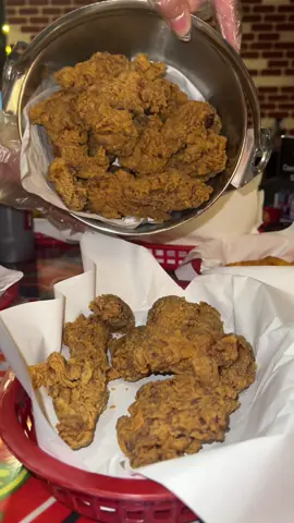 @wings and shrimps 🍤🍗 at degla maadi 📍  All you cant eat traditional wings 450 egp All you can eat boneless wings 550 egp  #food #cairo#egypt#Ramadan