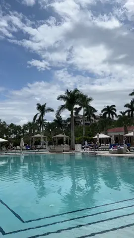 The newly redone Ritz Carlton in Naples ☀️   #naplesflorida #naples #ritz #ritzcarlton #hotel #hoteltour #travel 