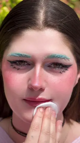 Respuesta a @El rayo Mcqueen Que el maquillaje importe en ti, no significa que se aplique para mi♥️. Un besito♥️ 