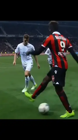 Epic balotelli #football #skills 