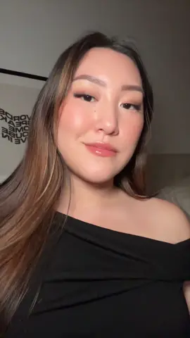 a fun lil transition, took me so many tries and it’s still not that great lol #nightoutmakeup #makeuptransformation #makeuptransition #makeuptransitions #baddiemakeup #smokeyeye 