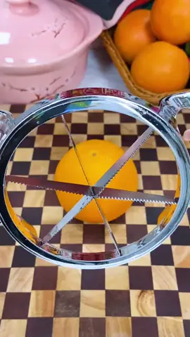 Peel fruit quickly and cleanly with this peeler#cooking #goodthing #peeling #peelingstickers #peeler 