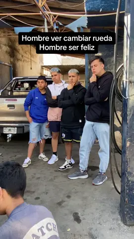 Hombre ver mecanico Hombre ser feliz!!! Sigan para mas videos❤️ #humor #comedia #viral #tiktok #like #argentina #trending #parati #video #fypシ #hombres #trend #risa #tucuman #amigos #mecanica #auto 