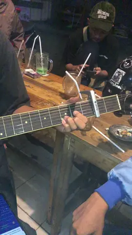 threesixty-sampai nanti#gitaran #gitarcover #coversong #threesixtyskatepunk #storywa #fyppppppppppppppppppppppp #zmn14🏴‍☠️ #lewatberanda #tongkrongan #fyp #storywa 