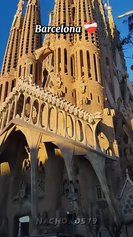 Barcelona es increíble ✨♥️ Face Reveal? #barcelona #trend #foryou 