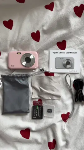 its pinkkk >0< ! ! #camera #digitalcamera #tiktokshop #TikTokShopHaul #fyp #fypシ 
