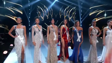 Phần gọi top 5 Miss Universe. Thật tự hào khi 2 từ Việt Nam vang lên. Xem lại mà nổi da gà❤️#missuniverse2018#hoahauhoanvuvietnam#hhennie#top5missuniverse2018