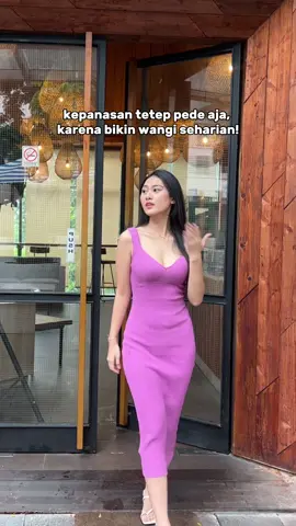 Udara panas bikin gak pede kalau aku gak wangi, bawaannya cranky terus.  Tapi, thanks to LUX botanicals magical orchid, abis mandi, langsung bikin pede dan mood seharian #LUXMagicallyPercayaDiri 