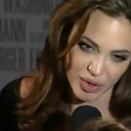 mother is mothering #angelinajolie #angelina #jolie #foryoupage #fyp #viral #beatiful #fypシ゚viral #foryouoage #cherry#layd 