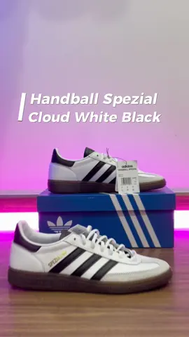 Mẫu giày khá hợp dành cho các quý ông lịch lãm đây. Handball spezial đến từ nhà adidas #handball #spezial #handballspezial #cloud #white #giay #giaydep #fypシ #xuhuong 
