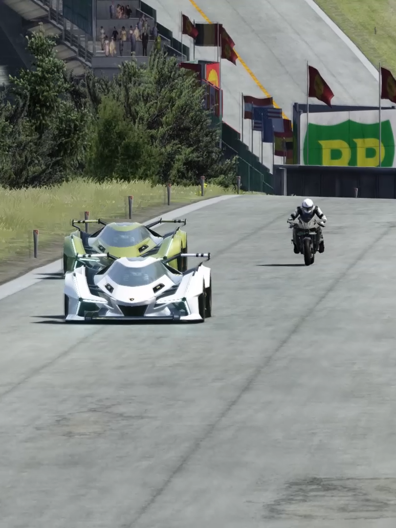 Kawasaki Ninja H2R Supercharged vs Lamborghini V12 Vision GT at Old Spa #kawasaki #kawasakininja #ninja #h2 #h2r #h2rkawasaki #lamborghini #lambo #v12 #visiongt #superbike #sportbike #racebike #bikelife #car #cars #racecar #racing #racingcar #carrace #carracing