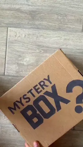 Desvende o mistério com nossas caixas a partir de R$20! Frete grátis para todo o Brasil. Corra e confira o link na bio! #fy #CaixaMisteriosa #fyp #box #shopee #fyer 