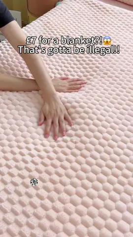 #ad These blankets are just fab for the price #TikTokMadeMeBuyIt #blanket #warmth #cosy #Home #homedecor #blanketlife #blankets #warmthoughts #fypシ゚viral #foryou 