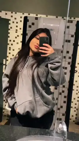 👸🏻 ' 𝓑oa tarde ! / comi uma cartela de chocolate da cacau show😞. . . . . #foryoupage #rpgnaoefake❗️ #boomerang @TikTok Brasil 