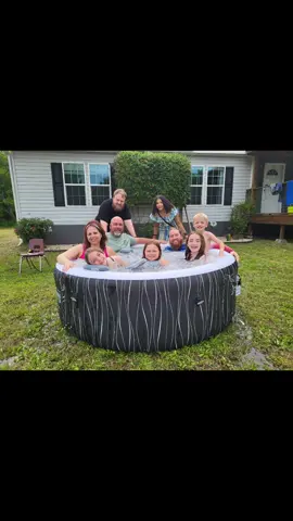 I just got a free hot tub! Thank you @Tryazon @Bestway (US) for giving me the opportunity! #tryazon #bestway #saluspa #inflateablehottub #spa 