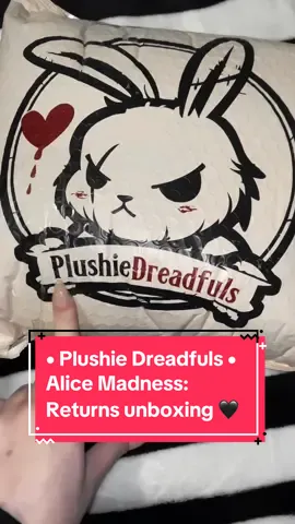 i am SO STOKED to add these for my Alice collection. thank you @Mysterious Shop! 🖤 (not sponsored) #alicemadnessreturns #alicemadnessreturnsgame #aliceliddell #plushiedreadfuls #aliceinwonderland #aliceliddellcosplay #mysterious #spicyhorse #fyp #foryoupage #foryou #alice #chesirecat 