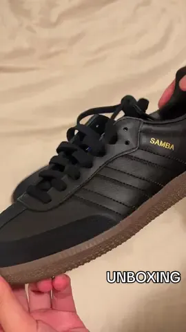 Unboxing my all black Samba! For more lakad! Haha! 🚶🏻‍♂️🖤 @adidas #adidas #adidassamba #samba #allblacksamba 