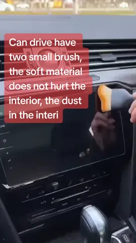 Can drive have two small brush, the soft material does not hurt the interior, the dust in the interior gap can be cleaned, make your car look new # brush # soft brush # car good#barangankeretauntukdikongsi 