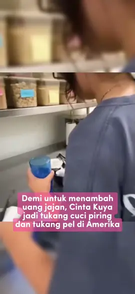 Kegiatan Cinta Kuya selain menjadi mahasiswi juga bekerja paruh waktu di restoran  #cintakuya #cintauyakuyajadiwaiter #viral #fyp #cintasederhana @MUSIC ROOM 