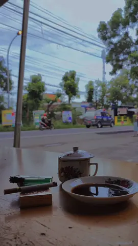 iki ndunyo lo pak dudu surgo #fypシ #katakata #motivasihidup #gusiqdam #gusigdammuhammad #quetosgusiqdam #kopi #kopihitam #kopidangdut #penikmatkopi #minumkopi #storykopi #storywa #lamonganstory #lamonganbagiankidul 