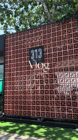 313 pakbara cafe ร้านกาแฟ บรรยากาศดีมาก มีทั้งโซนแอร์ และ ระเบียงรับลมทะเลได้ เค้กน่ากิน โทสต์บัตเตอร์ฮันนี่ ✨ เลิฟเลย #313pakbaracafe #ปากบาราสตูล #ละงู @313pakbaracafe #สตูล #satun #fyp 