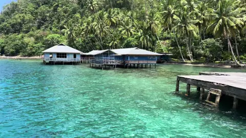 Dermaga Biru, Bacan, Halmahera Selatan 