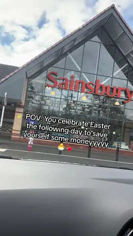 If you’re anything like me, you try save money where you can, or always try grab a bargain then you’ll want to save this video and get yourself down to the supermarket 🐣🍫 #easter #easterchocolate #costofliving #savings #savingmoney #savingmoneytips 