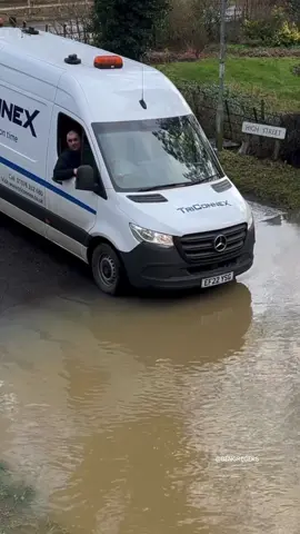 Won’t be Laughing For Long…😬🤦🏻‍♂️ #Fyp #Fails #Vans #Hydrolocked #Flooded #BENGREGERS #TooFast #Whoops #satisfyingvideos #FordCrossing #UK #volkswagen #mercedessprinter #Buttsbury #Essex (Youtube: BENGREGERS)