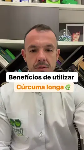 A cúrcuma longa, também conhecida como açafrão-da-terra ou turmérico, é uma planta comumente usada na culinária e na medicina tradicional em muitas partes do mundo. Sua importância no tratamento e prevenção de várias doenças está associada principalmente às suas propriedades antioxidantes e anti-inflamatórias, atribuídas à presença de um composto chamado curcuminoides , esse composto tem a capacidade de inibir várias moléculas pró-inflamatórias no corpo, ajudando a reduzir a inflamação. Isso pode ser benéfico no tratamento de doenças inflamatórias crônicas, como artrite reumatoide e doenças inflamatórias do intestino. Os curcuminoides são potentes antioxidante , o que significa que pode neutralizar os radicais livres no corpo. Isso ajuda a proteger as células e os tecidos dos danos causados pelo estresse oxidativo, que está associado ao envelhecimento e ao desenvolvimento de várias doenças crônicas. #depressao #doenca #inflamacao #curcum 